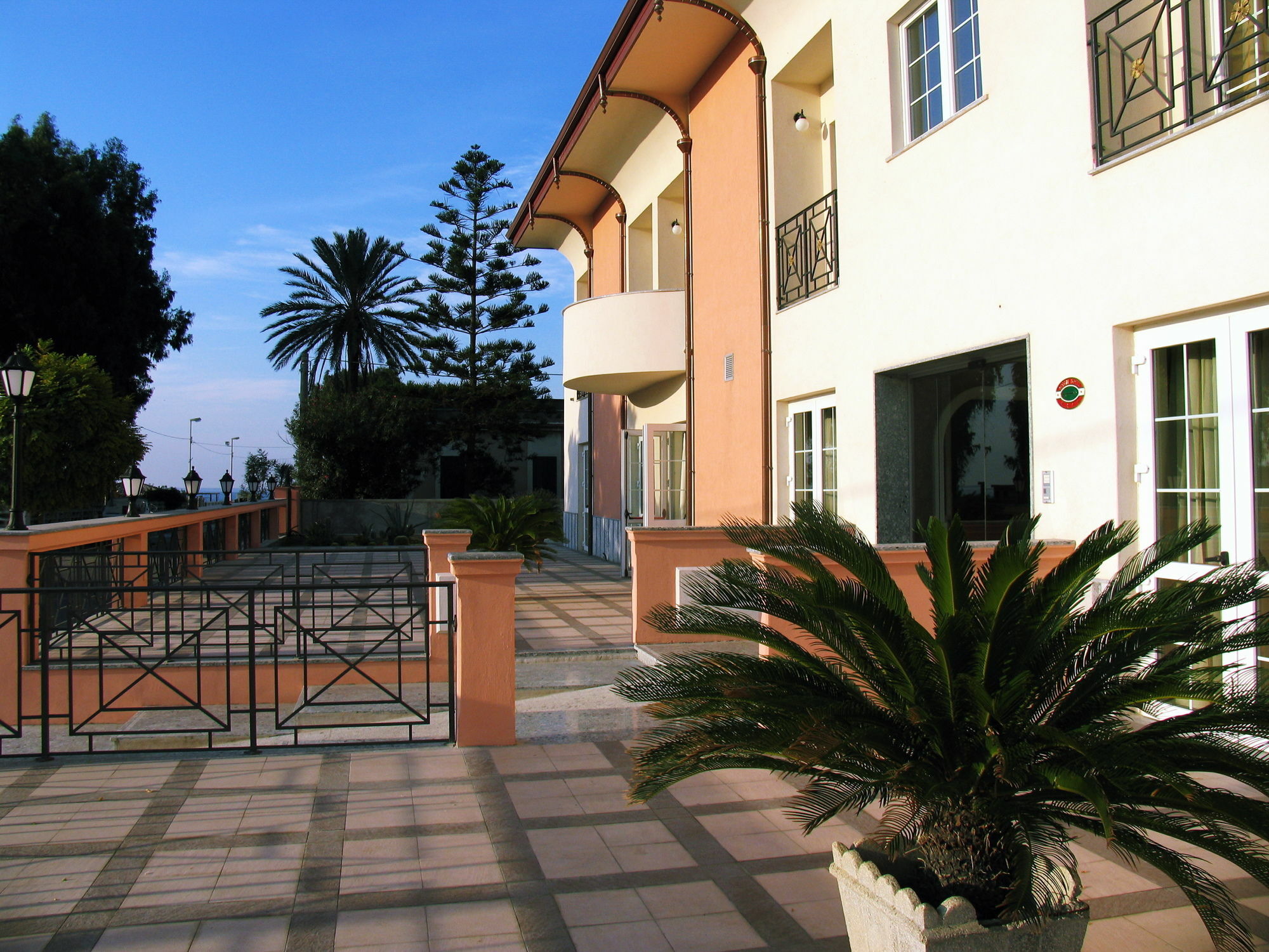 Regent Beach Hotel & Apartments Reggio di Calabria Eksteriør bilde